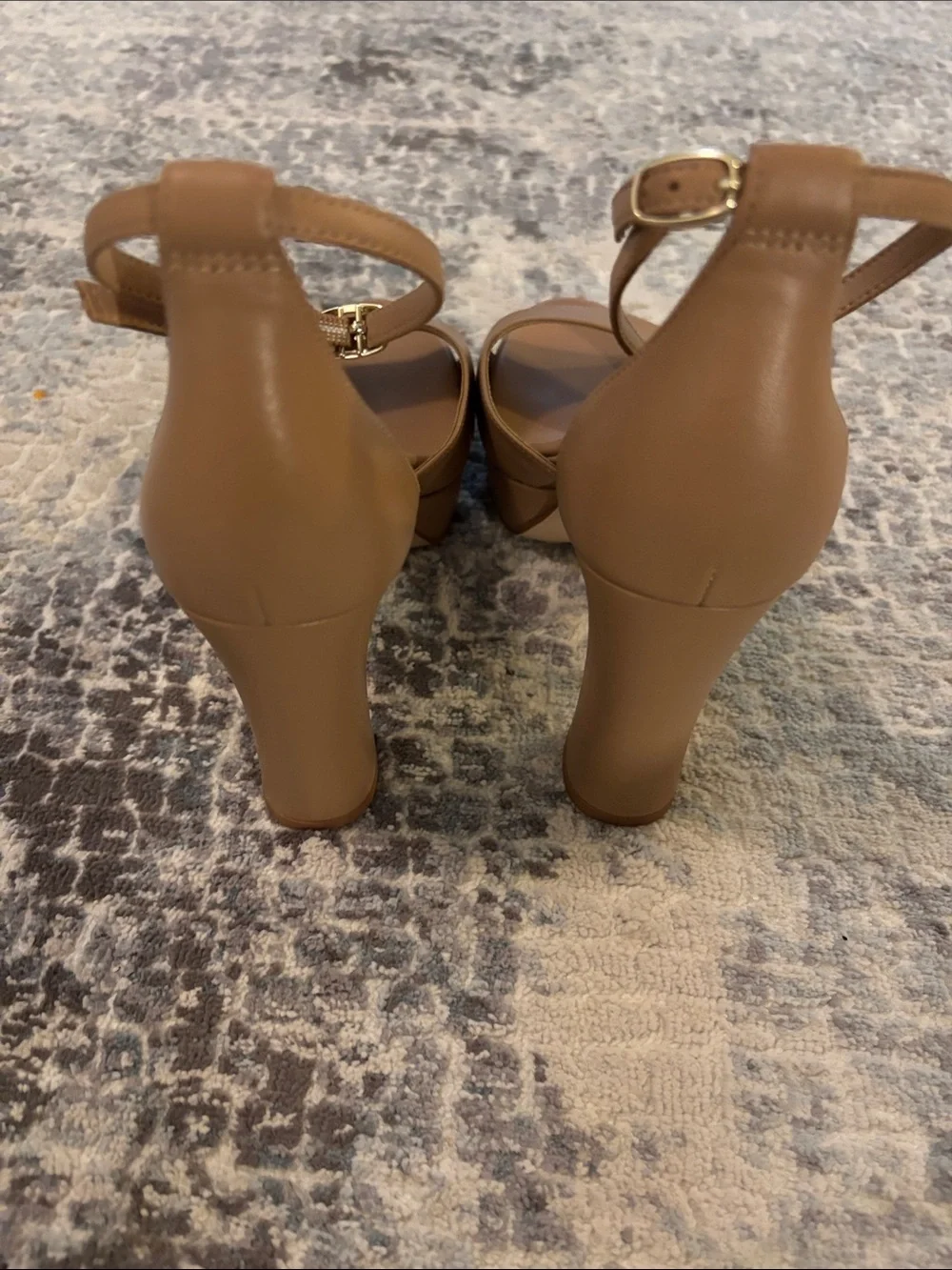 27 Edit by Naturalizer “Delphie” Women's Ankle-Strap Platform Sandals in Nude 6M - Picture 4 of 8